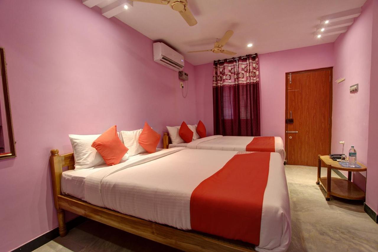 Oyo 38664 Rt Residency Otel Golden Rock Dış mekan fotoğraf