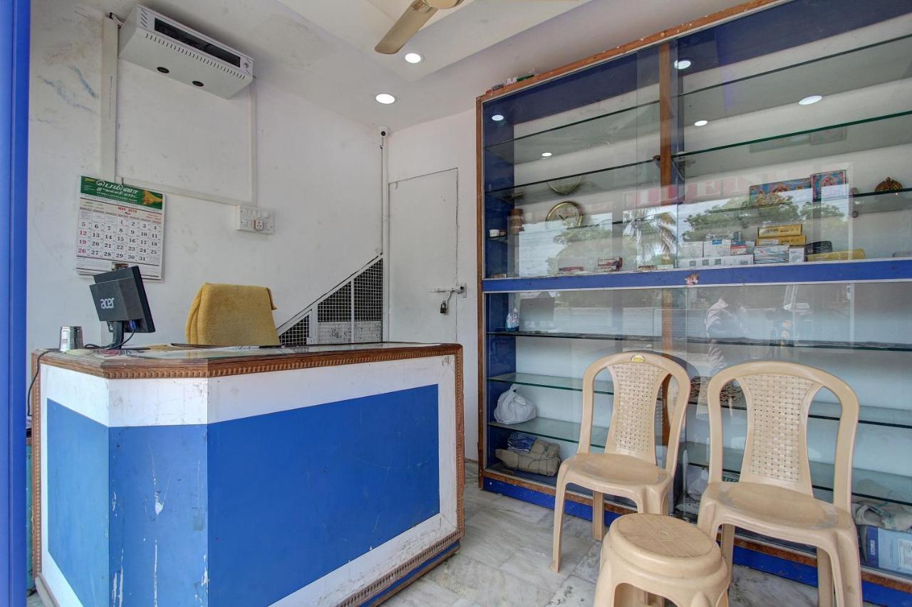 Oyo 38664 Rt Residency Otel Golden Rock Dış mekan fotoğraf